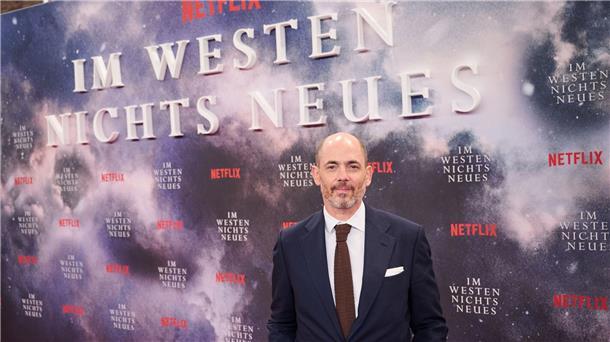 „Im Westen nichts Neues“ für Golden Globe nominiert Edward Berger hat mit „Im Westen nichts Neues“ Chancen auf einen Golden Globe.