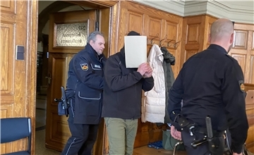 Ein 37-Jähriger muss sich vor dem Landgericht wegen versuchten Mordes verantworten.