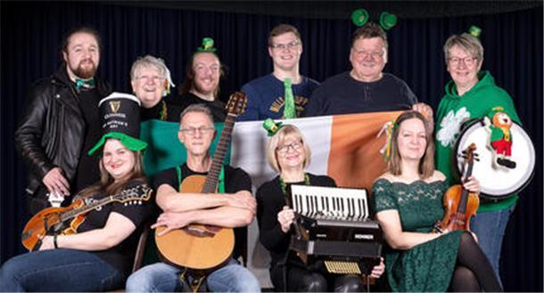 Ein Abend, zwei Bands: Sie alle werden in der Jahnhalle am 18. März für ordentlich Stimmung sorgen.