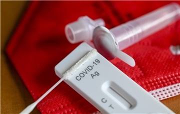 Antigentest zum Nachweis von Covid-19 zum Selbsttest