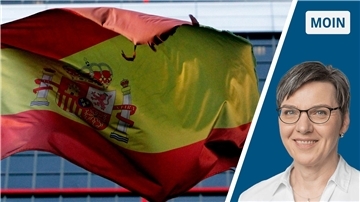 Collage Spanische Fahne / Portrait Andrea Vogt