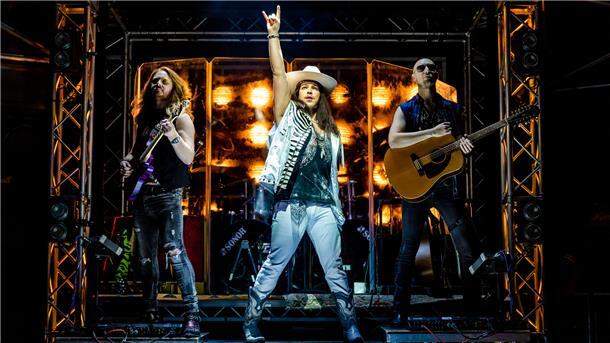 Rockige Zeitreise mit Nietengürtel und Vokuhila (mit Verlosung) Ein Benefits-Konzert soll den legendären Rock-Club „Bourbon Room“ am Sunset Strip retten. Doch es geht jede Menge schief. Was passt, ist der Rocksound der Zeit.