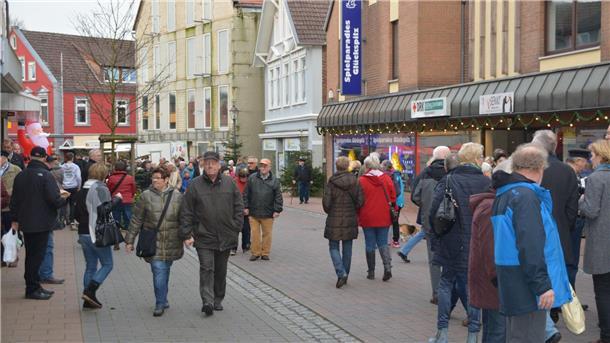 Gewerbeverein sucht neuen Vorstand: Auflösung droht Ein Bild aus besseren Tagen: Mit der Auflösung des BGV droht auch das Ende der beliebten verkaufsoffenen Sonntage in Beers.