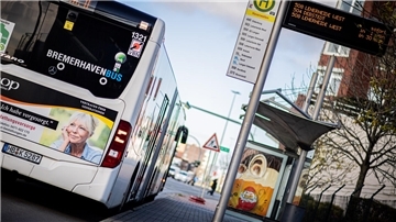 Ein Bus von Bremerhaven Bus wurde durch einen weiblichen Fahrgast beschädigt (Symbolbild).