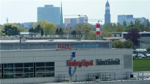 Ein Chinese hat am Morgen im Rückführungszentrum mit einem Messer gedroht, sich selbst zu verletzen. (Symbildfoto)