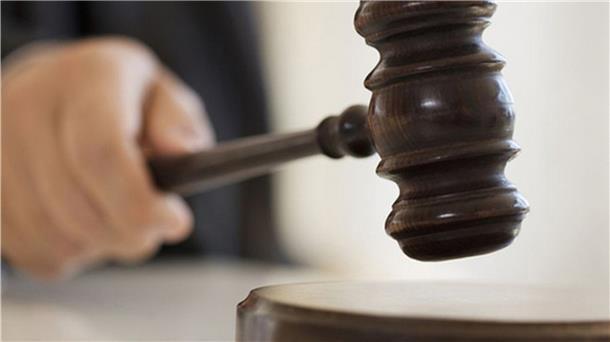 Ein Dauercamper aus Hagen kommt vor dem Paderborner Schwurgericht mit seiner Geschichte zum Tod seines Vaters nicht durch: Ihn erwarten neuneinhalb Jahre Gefängnis.