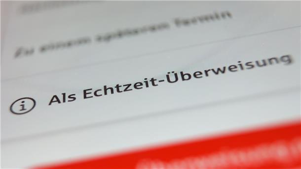 Sekundenschnelles Bezahlen: Fortschritt im Schneckentempo Ein Drittel der Banken in der EU bietet Instant Payments nach wie vor nicht an.