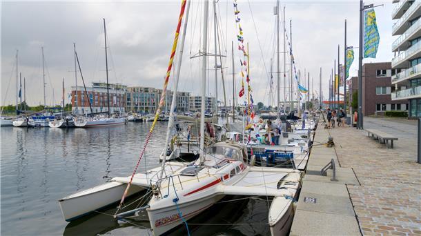 Holländer segeln aus Schweden nach Bremerhaven Ein Dutzend Multihulls sind allein aus den Niederlanden angereist.