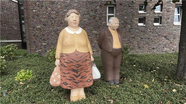 Die Alltagsmenschen vor der Praxis Buchwald in Bremerhaven.