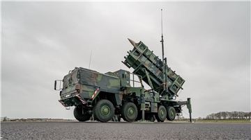 Ein gefechtsbereites Flugabwehrraketensystem vom Typ „Patriot“ des Flugabwehrraketengeschwaders 1 der Bundeswehr.