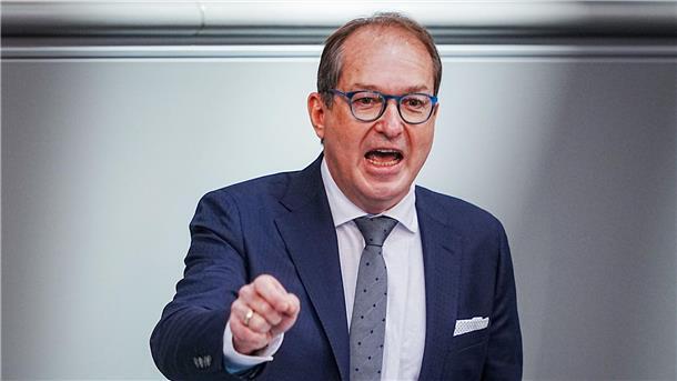 Gegner der Wahlrechtsreform bereiten Klage vor Ein Gegner der Wahlrechtsreform: CSU-Landesgruppenchef Alexander Dobrindt.