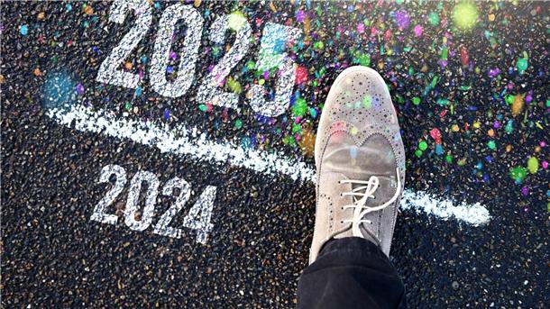 Ein kleiner Schritt ins neue Jahr – aber viele Erinnerungen an 2024 und Wünsche für 2025.