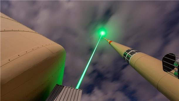 Laser können Blitze zu Blitzableitern führen Ein Laser kann bei einem Gewitter Blitzentladungen zu einem Blitzableiter führen.
