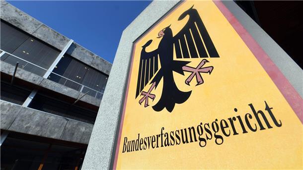 Trotz Freispruch vor Gericht? Karlsruhe prüft Neuregelung Ein Mord aus dem Jahr 1981 beschäftigt heute das Bundesverfassungsgericht - es geht um Grundsätzliches.