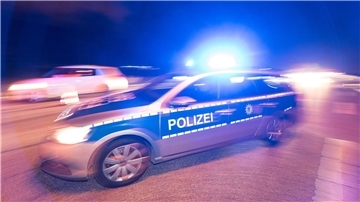 Ein Polizeifahrzeug.