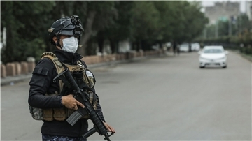 Ein Schwerbewaffneter irakischer Soldat in Bagdad (Archivbild).