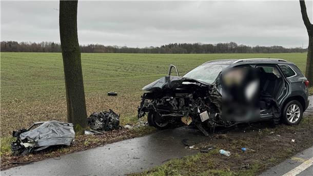 Bei Gyhum: Missglücktes Überholmanöver endet tödlich Ein schwerer Unfall ereignete sich am Donnerstag auf der B71 nahe Gyhum.