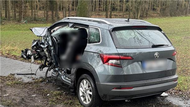 Bei Gyhum: Missglücktes Überholmanöver endet tödlich Ein schwerer Unfall ereignete sich am Donnerstag auf der B71 nahe Gyhum.