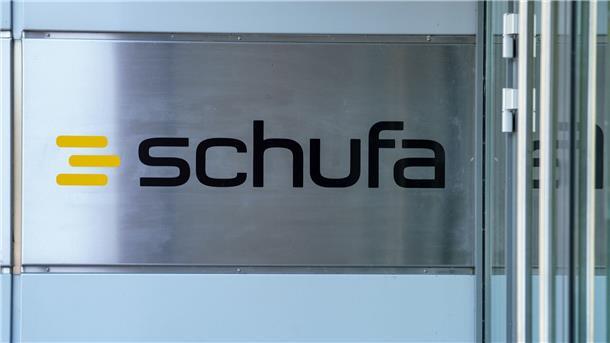Schufa Transparenz-Offensive - Mehr Infos für Verbraucher Ein Score-Simulator auf der Website der Wirtschaftsauskunftei soll beantworten, wie der Schufa-Score berechnet wird und was bei der Kreditwürdigkeit eine Rolle spielt.