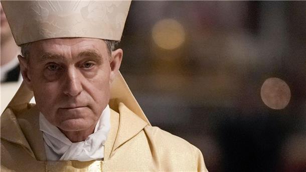 Papst hält Gänswein „Mangel an Menschlichkeit“ vor Ein umstrittener Mann in der katholischen Kirche: Erzbischof Georg Gänswein.