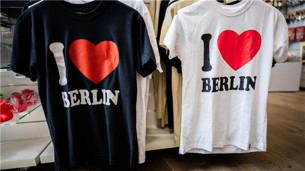 EU-Gericht: Kein Schutz für „I love“-Design auf Kleidung Ein Unternehmen aus Leipzig zog gegen Entscheidungen des EU-Markenamts vor Gericht.