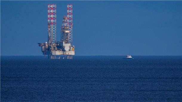 Ölfund in polnischer Ostsee - Bund verweist auf Klimaziele Ein Unternehmen ist bei der Suche nach Öl und Gas vor der polnischen Küste fündig geworden. (Archivbild)
