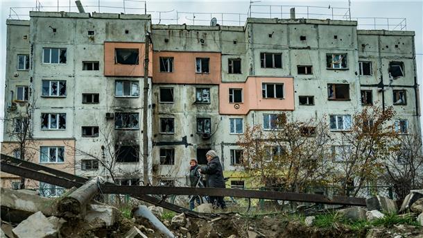 Krieg gegen die Ukraine: So ist die Lage Ein zerstörtes Gebäude in Archanhelske (Region Cherson).