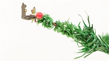 Ein Zweig am Weihnachtsbaum von 1920, der für 2600 Pfund (3025 Euro) versteigert wurde.
