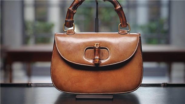 Lederträume und Luxusdrama: Doku über Gucci Eine Doku auf Arte schildert die Geschichte der luxuriösen Modemarke Gucci.