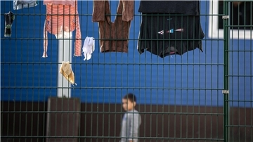 Eine Erstaufnahmeneinrichtung in Gießen. Rund 3500 Menschen aus unterschiedlichen Ländern sollen von dort aus auf kommunale Einrichtungen verteilt werden.