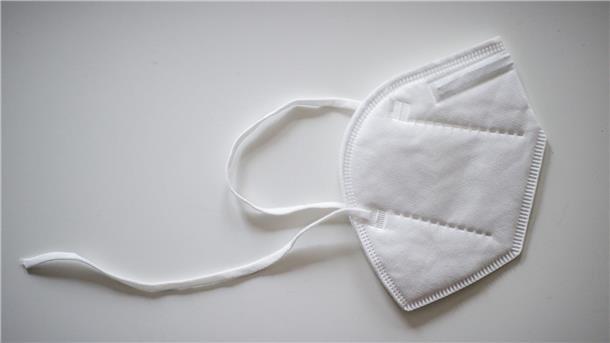 Bundesländer verbrennen über 17 Millionen Corona-Masken Eine FFP2-Maske hilft, die Verbreitung des Coronavirus SARS-CoV-2 einzudämmen (Symbolbild).