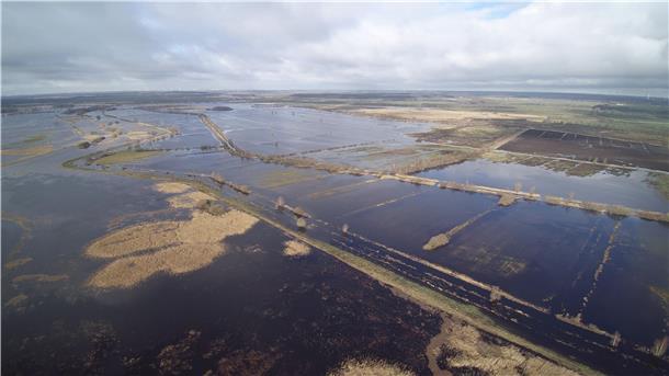 Eine Folge des Klimawandels: Im Winter regnet es jetzt im Kreis Cuxhaven manchmal so ausdauernd, dass die ganze Geesteniederung unter Wasser steht.