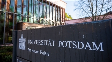 Eine fünfköpfige Untersuchungskommission der Uni Potsdam hat die Vorwürfe gegen Walter Homolka untersucht: Einige bestätigten sich demnach - nicht aber die Anschuldigung, Homolka habe sexualisierte Belästigung geduldet.