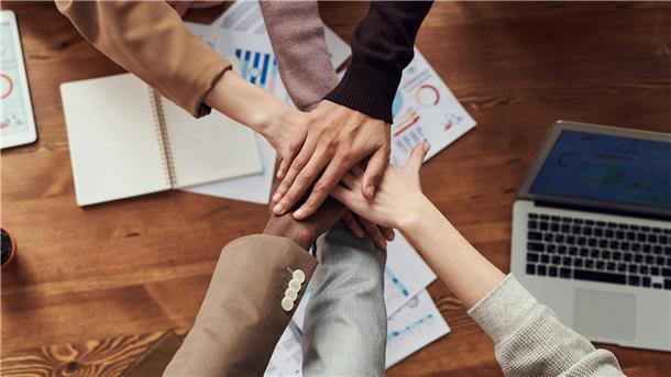 Eine Kooperationsveranstaltung am 5. November soll über Chancen der Arbeitsmarktintegration informieren.