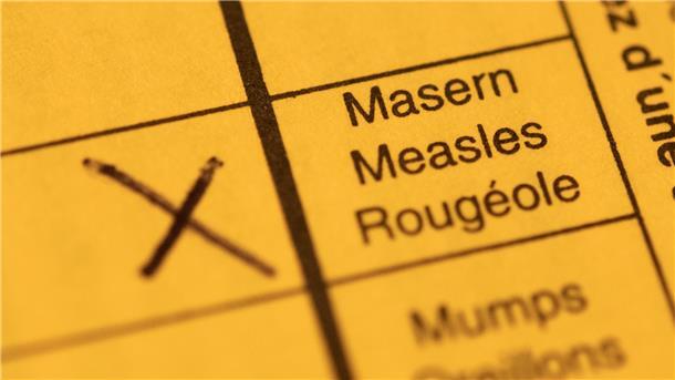Eine Masern-Impfung ist ein hilfreicher Schutz.