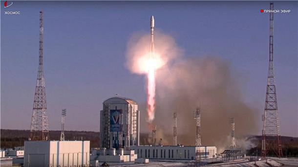 Moskau verschiebt Mond- und Venusmission Eine russische Rakete hebt in den Weltraum ab. (Archivbild)