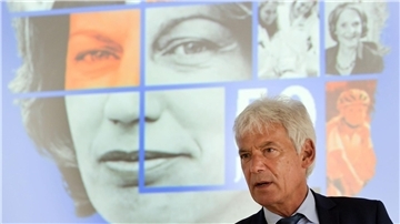 Eine unkonventionelle, starke Frau hat die Deutsche Krebshilfe 1974 gegründet. Als Frau des Bundespräsidenten nutzte Mildred Scheel diese Bühnen. Die durch Spenden finanzierte Organisation gibt jährlich Millionen Euro für Forschung, Unterstützung von Kranken und Informationen aus.