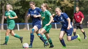 TSV Abbehausen gegen SG Schwei/Seefeld/Rönnelmoor im Fußball-Testspiel.