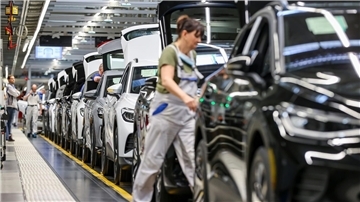 Einen besonders großen Anteil am deutlichen Zuwachs der Gesamtproduktion hatte demnach die Automobilindustrie.