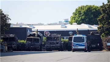 Drei Verdächtige nach Anschlag auf Bundeswehr-Lkw ermittelt Einen Monat nach dem Anschlag auf Bundeswehr-Lkw in Erfurt gibt es drei Verdächtige. (Archivbild)