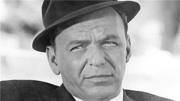 Denkmal, Plakette, Musical: 25. Todestag von Frank Sinatra Einer der ganz großen Entertainer: Frank Sinatra.