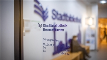 Eingangsbereiches der Bremerhavener Stadtbibliothek. 