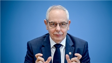 „Einige große energieintensive Unternehmen drohen aus den Hilfsprogrammen herauszufallen“: Michael Vassiliadis.