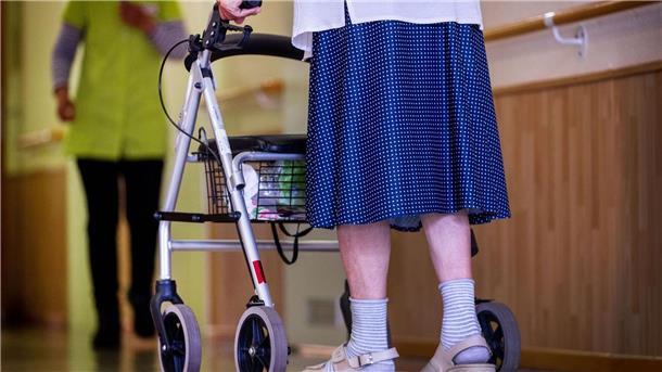 SPD fordert Milliarden für Pflege Ein Pflegeheim im mecklenburgischen Parchim.