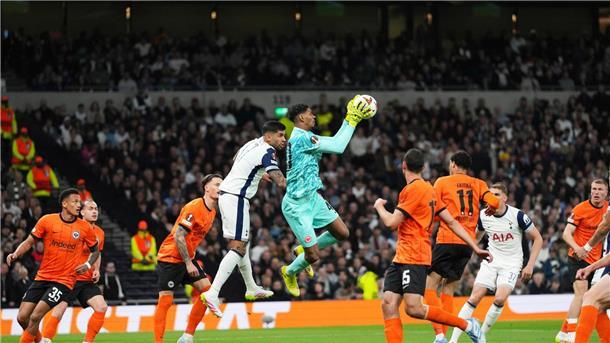 Eintracht Frankfurt muss sich im Rückspiel gegen Tottenham Hotspur steigern.