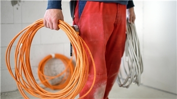 Elektroniker, Maler und Lackierer, Metallbauer, Anlagenmechaniker, Kraftfahrzeugmechatroniker, Friseur - in Bremerhaven und Bremen sind in vielen Handwerksberufen noch Ausbildungsplätze frei.