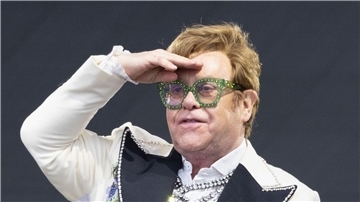 Elton John mag nicht mehr bei Twitter sein.