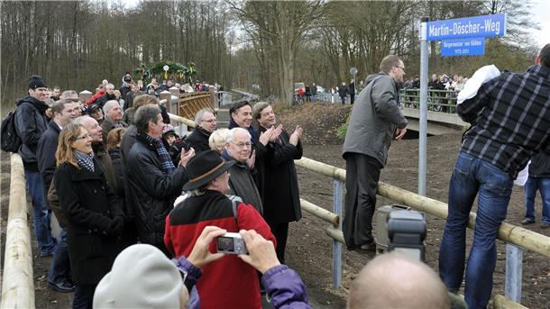 Eröffnung Radwegebrücke im November 2011