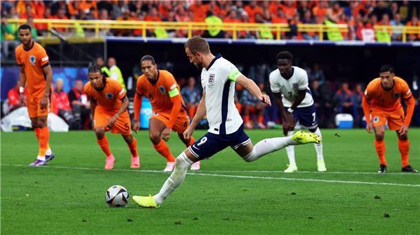 Kane alleiniger EM-Rekordhalter in K.-o.-Spielen Englands Harry Kane traf gegen die Niederlande per Foulelfmeter zum 1:1.