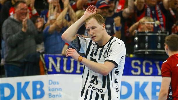 Enttäuschung beim Kieler Eric Johansson nach der Niederlage im 113. Schleswig-Holstein-Derby.